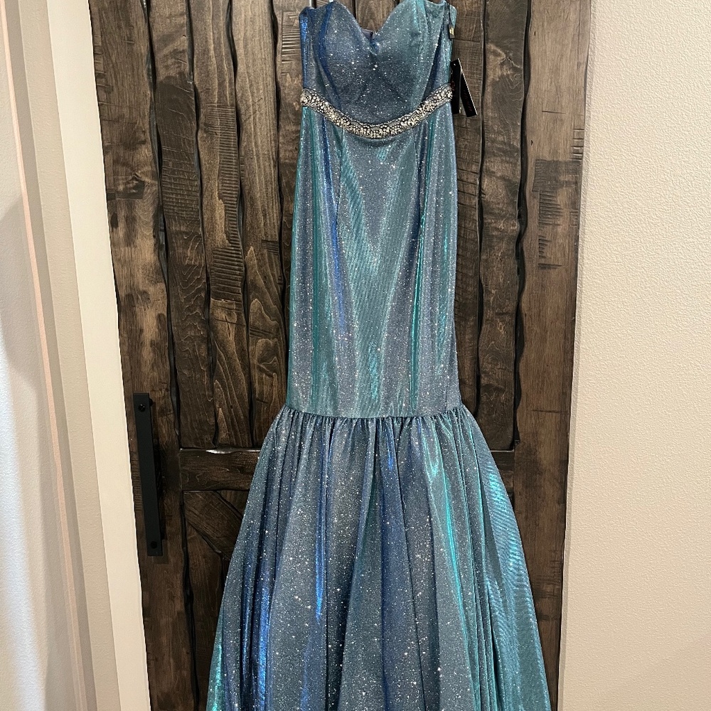 Size 0 prom dress